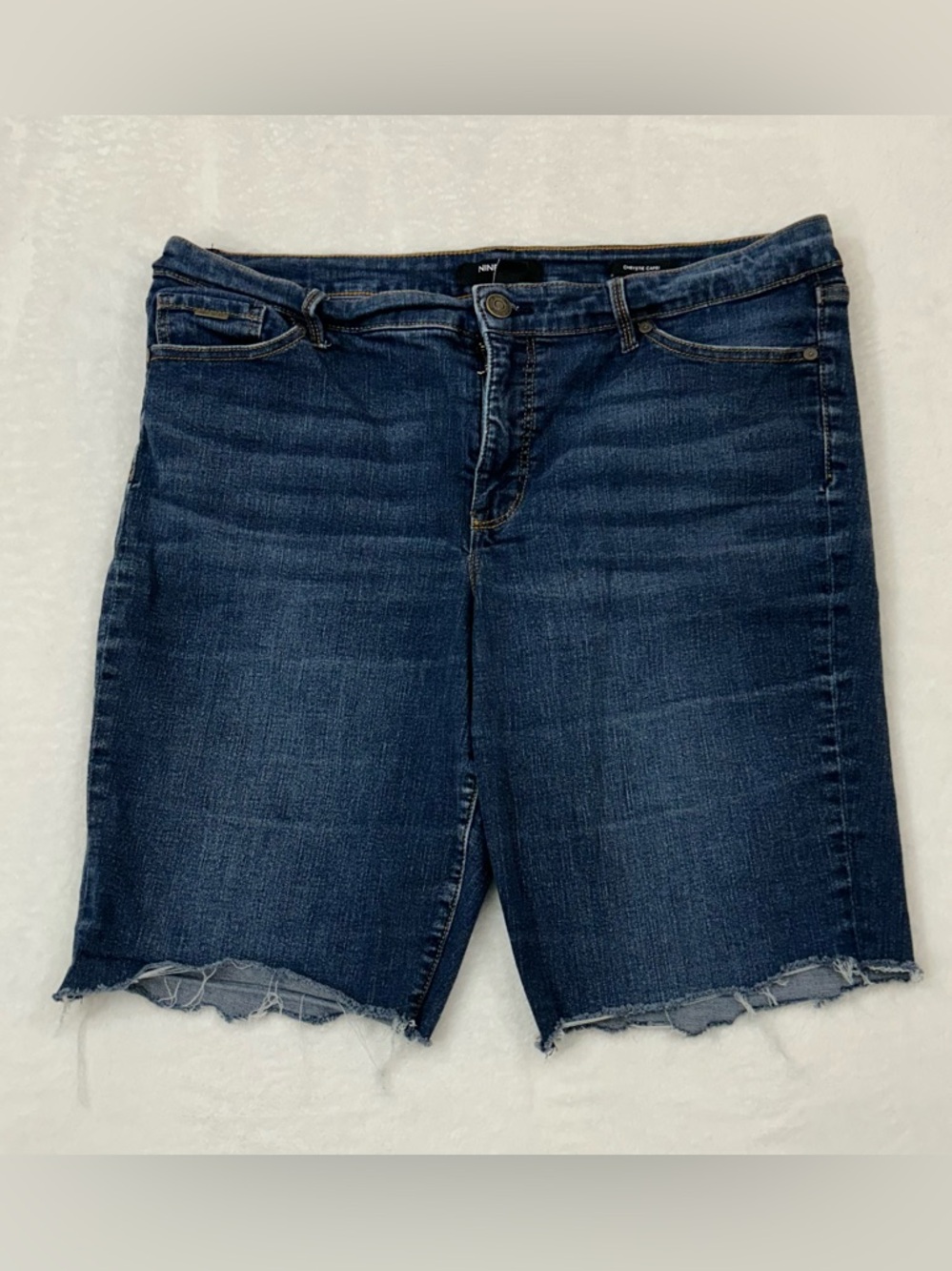 Nine West Chrystie Capri Custom Cut Off Blue Denim Jean Shorts Women 14 Waist 36